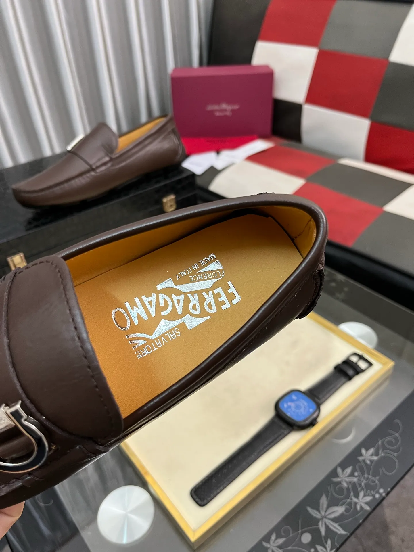 Men's shoes 💰560⌚️⌚️ Ferragamo [Ferragamo] new high-end quality framed shoes. The style is luxurious and elegant, with equal emphasis on practicality and style. We pay special attention to quality and details. The shoe last leather, workmanship and comfort are not inferior! Material: Imported first-layer soft cowhide leather upper ➕Genuine leather lining, code number: 38-446️⃣colors available
